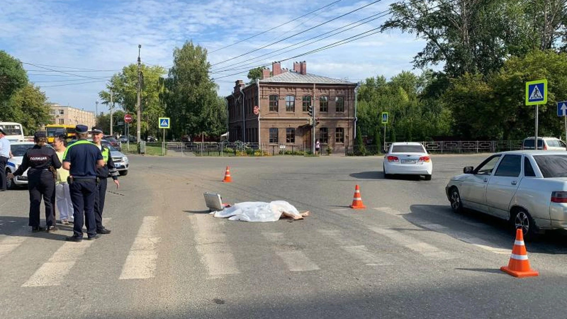 В Сарапуле автобус насмерть сбил девушку