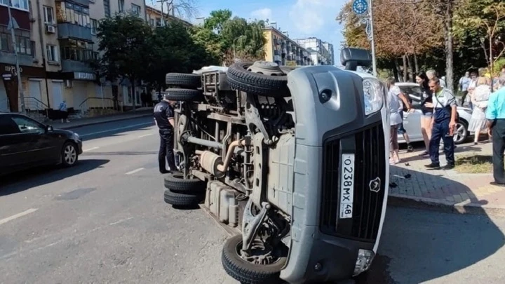 ЧП Смертельное ДТП с участием скорой в Липецке попало на видео