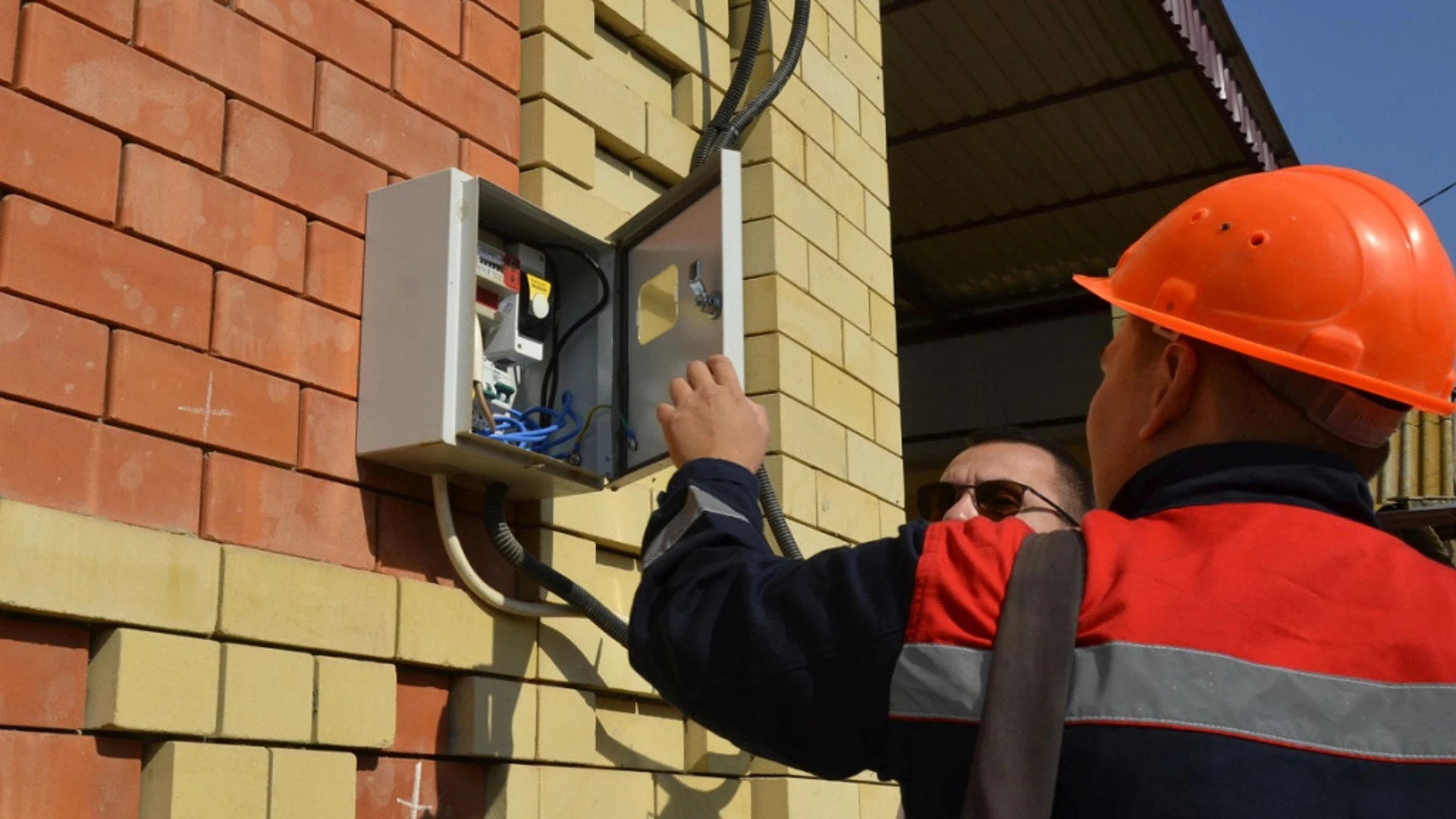 За полгода жители Астраханской области украли электроэнергии на 26 млн рублей