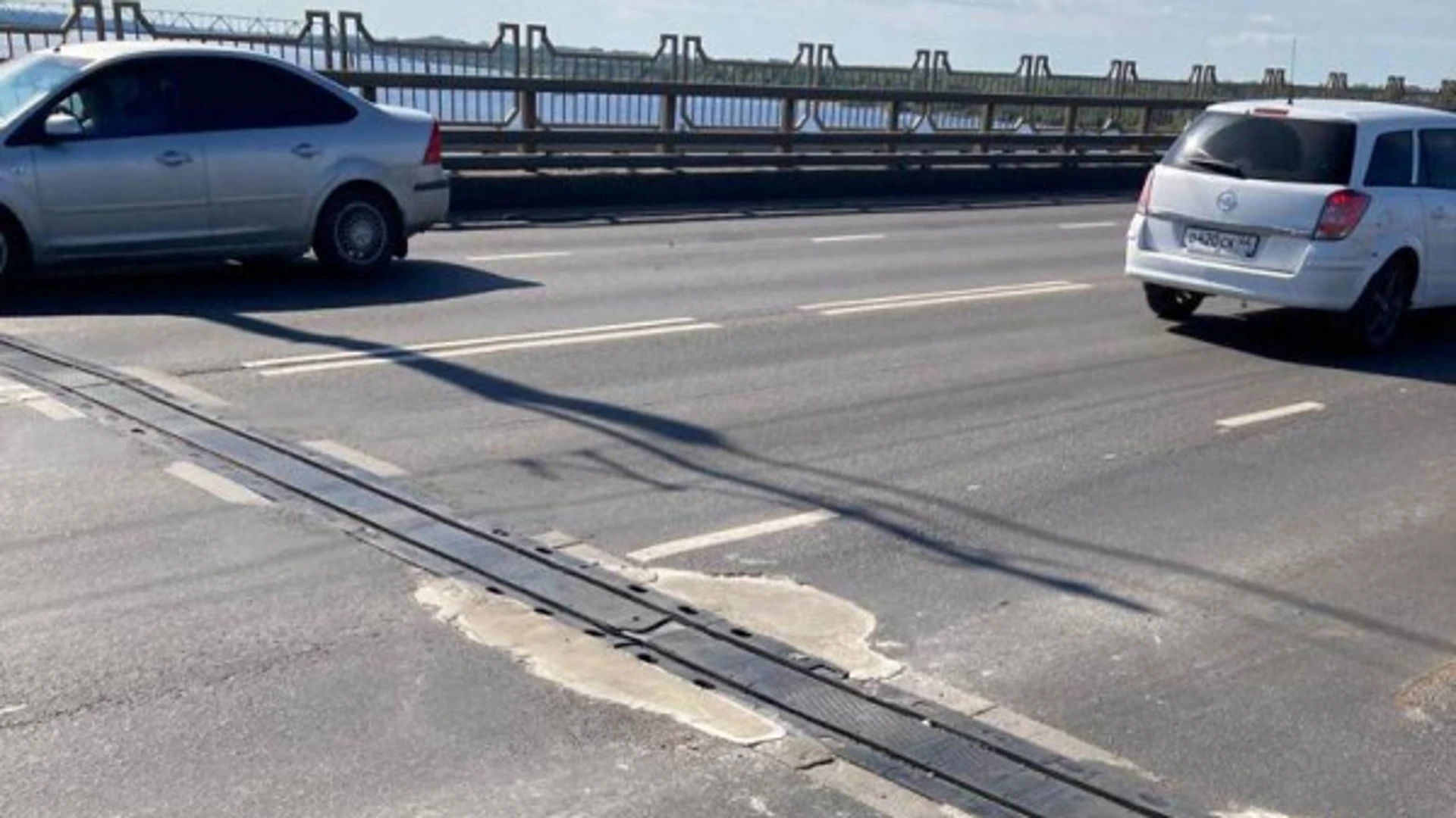 На три ночи в Костроме будет ограничено движение по мосту через Волгу