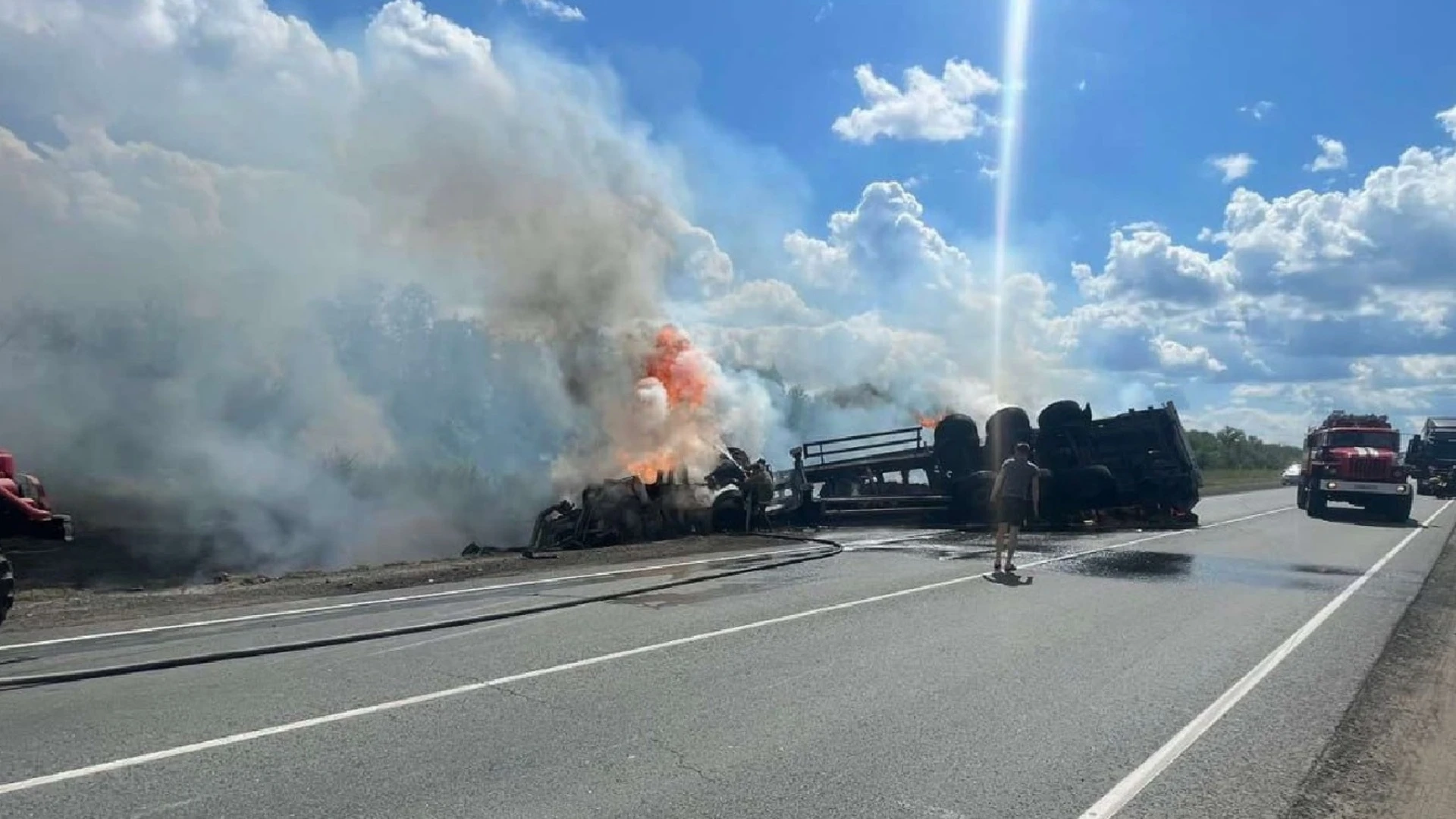 Водители погибли в массовом огненном ДТП под Самарой