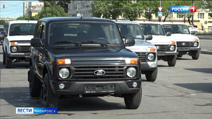 Вести. Хабаровск "Внедорожники" для сельских медиков: 13 новых автомобилей отправились в районы Хабаровского края