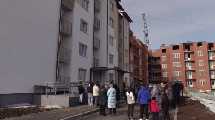 Démarre. À Serov, quarante orphelins ont reçu leur logement