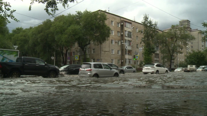 Вести – Амурская область Капризы погоды: мощный ливень обрушился на Приамурье