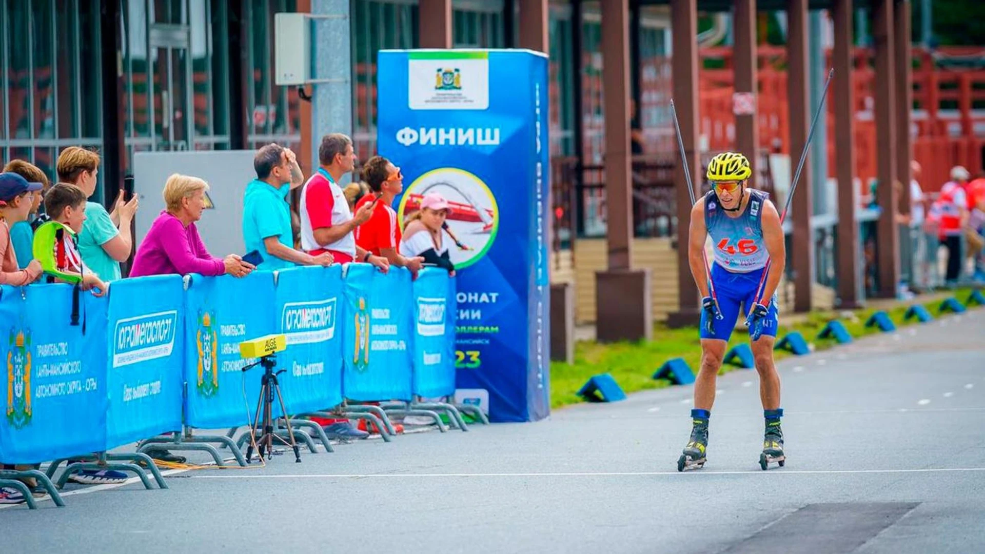 Мурманчанин Александр Гребенько взял "серебро" на чемпионате России по лыжероллерам