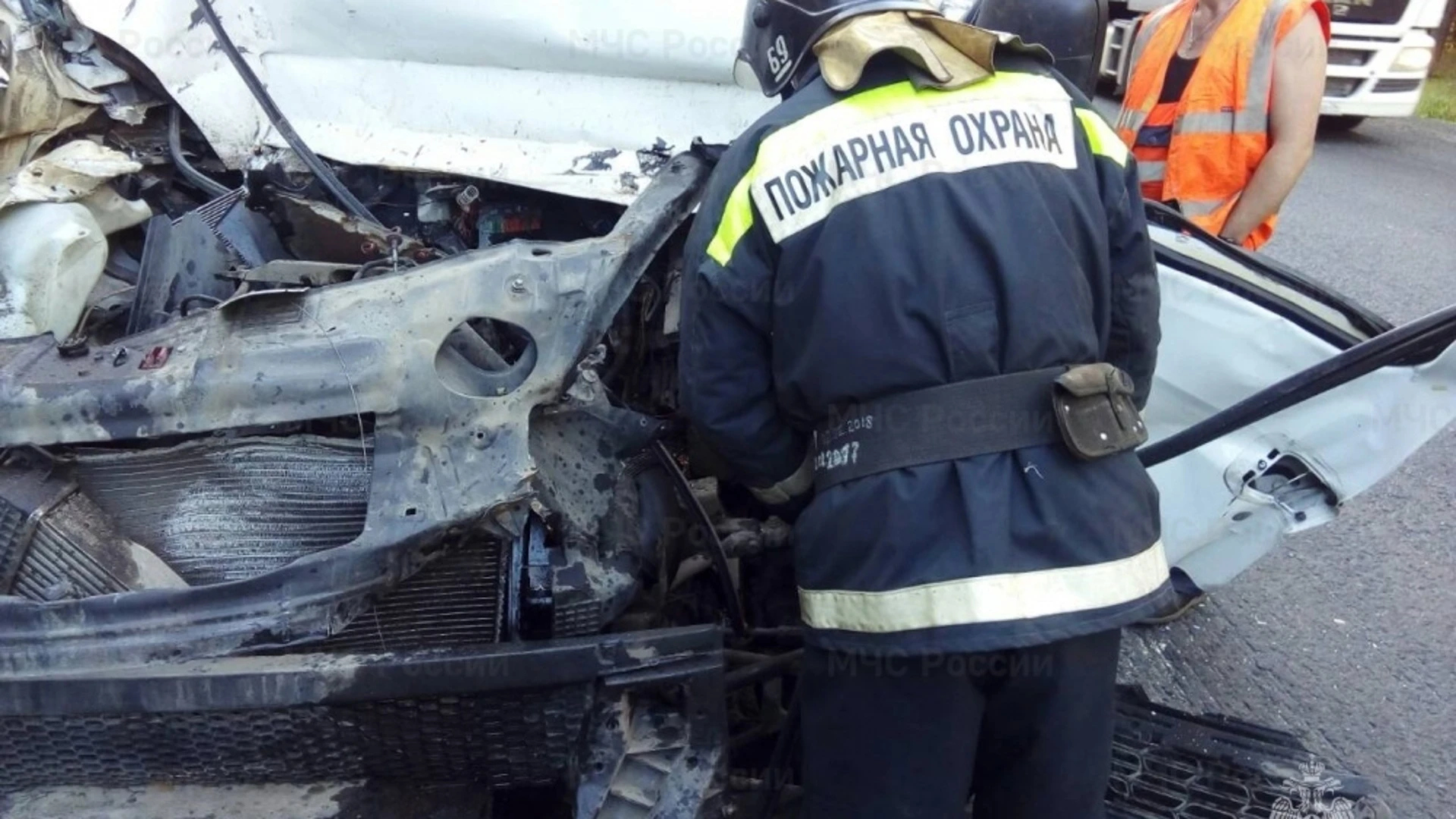 Во Владимирской области в результате ДТП сотрудникам МЧС пришлось деблокировать пострадавшего