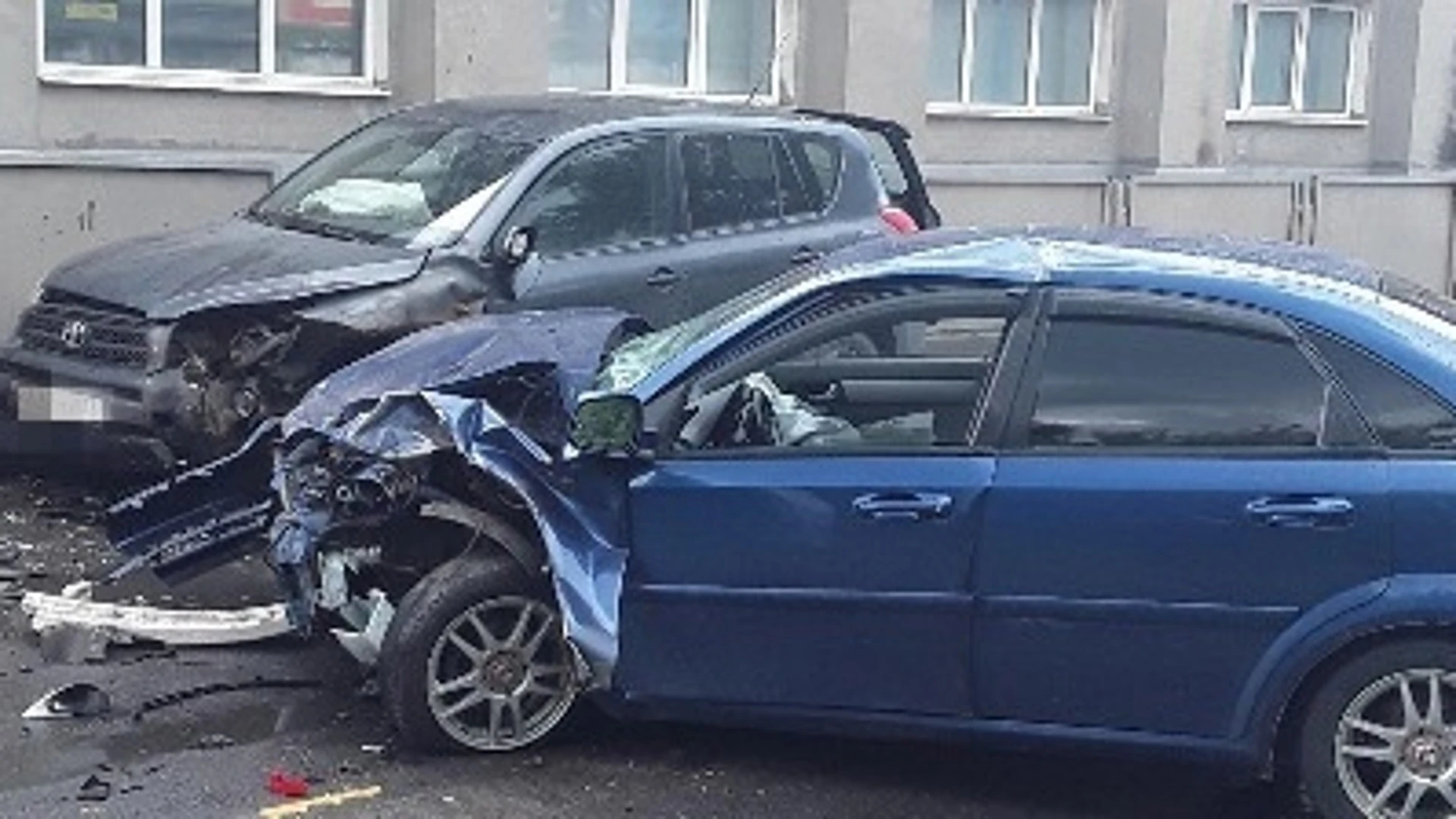 В тройном ДТП в Иванове пострадали 2 человека