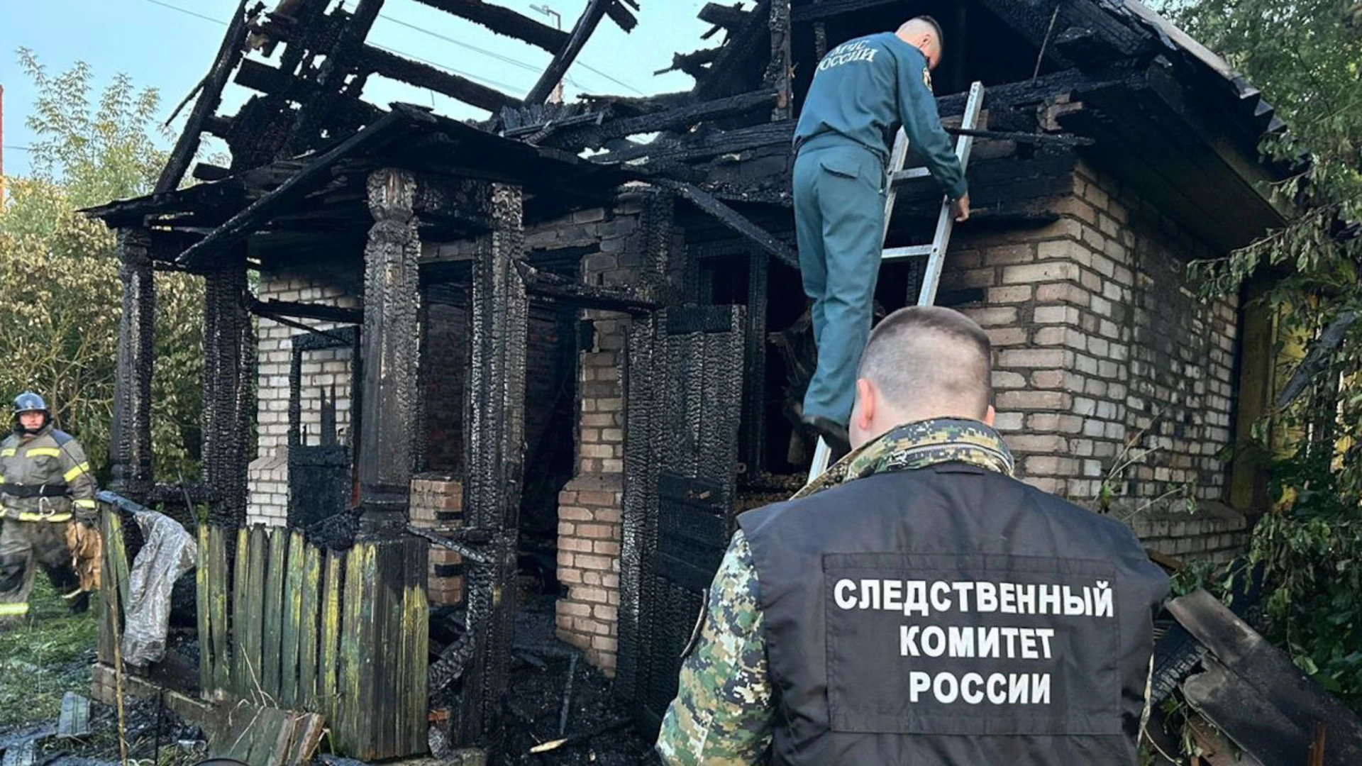 Тела мужчины и женщины найдены в сгоревшем частном доме