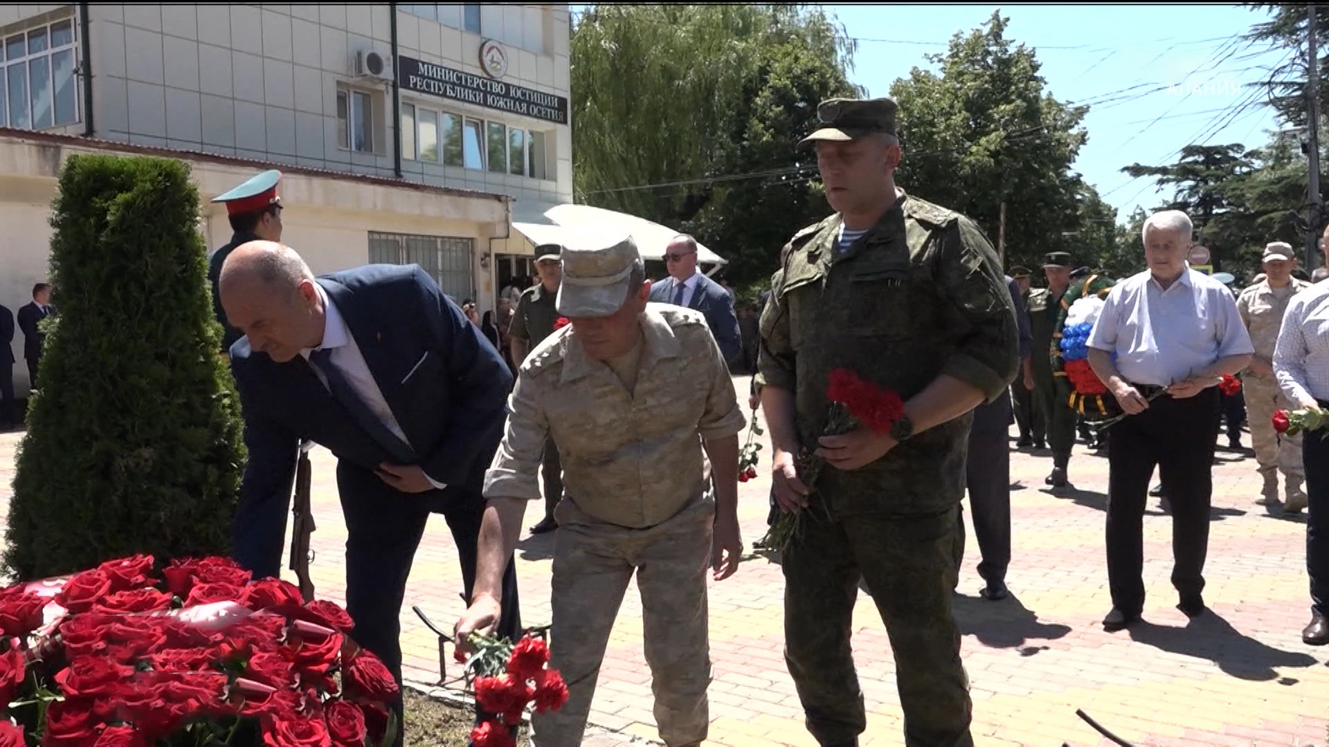 В Южной Осетии проходят мероприятия, посвященные Дню миротворца