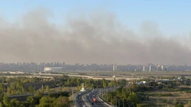 Ростов-на-Дону накрыл густой дым от пожаров, горожан просят не выходить на улицы