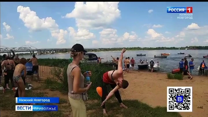 Вести-Приволжье Самый массовый заплыв на открытой воде в России прошел в Нижнем Новгороде