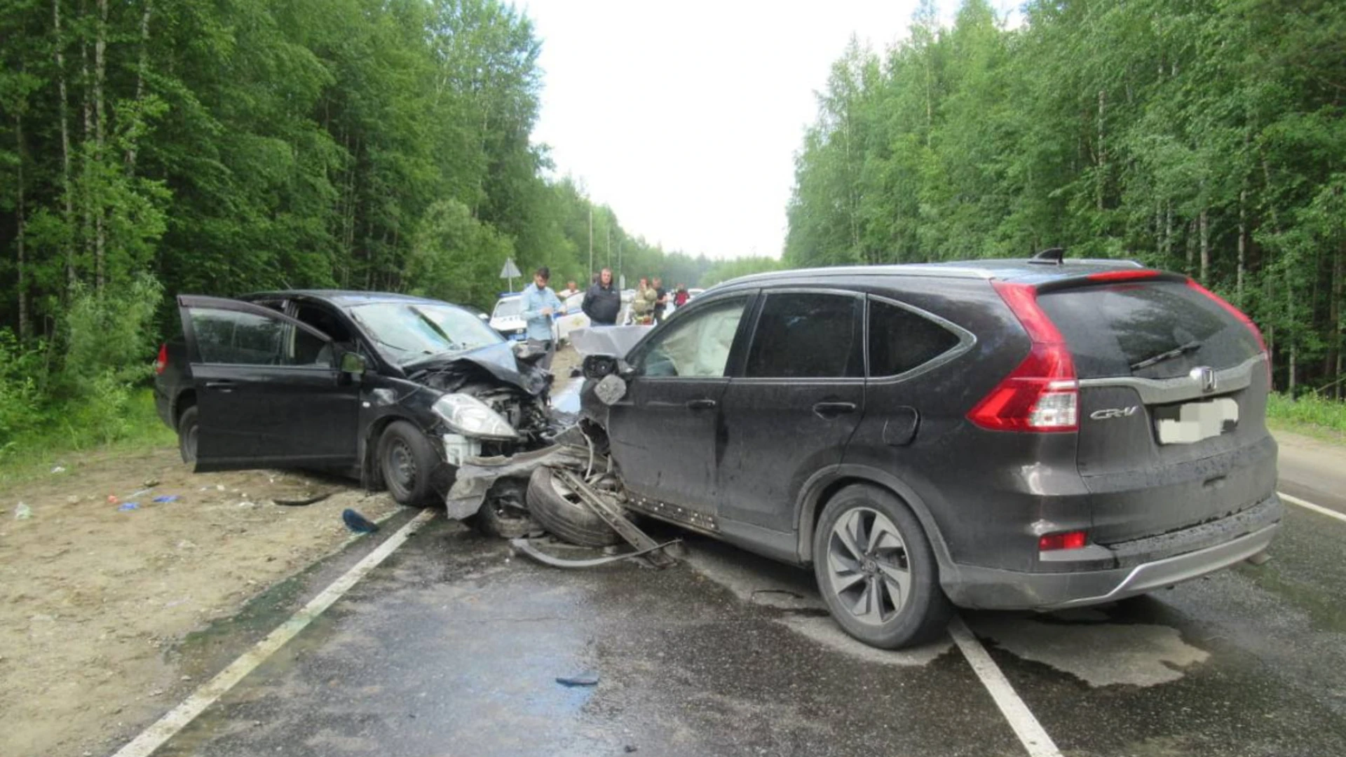 Женщина погибла, а четверо детей пострадали в ДТП на севере Томской области