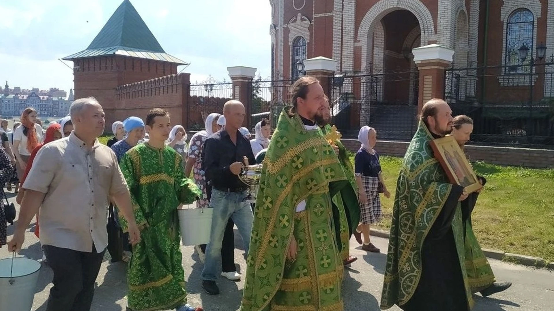 В Йошкар-Оле в День семьи, любви и верности пройдёт крестный ход