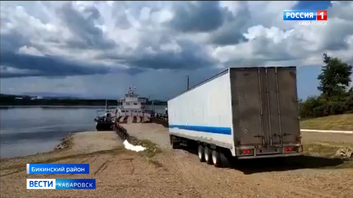 Вести. Хабаровск Смотрите в 21:05. Пункт пропуска Покровка – Жаохэ в Бикинском районе возобновил работу спустя 2 года