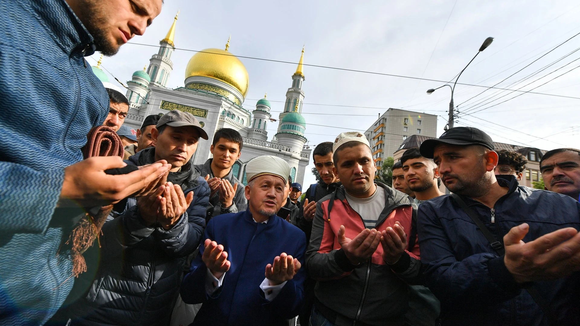 Как Курбан-байрам отметили в Чечне и Татарстане