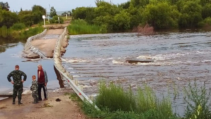 Вести – Амурская область В селах Ушаково и Марково затоплены участки дорог местного значения