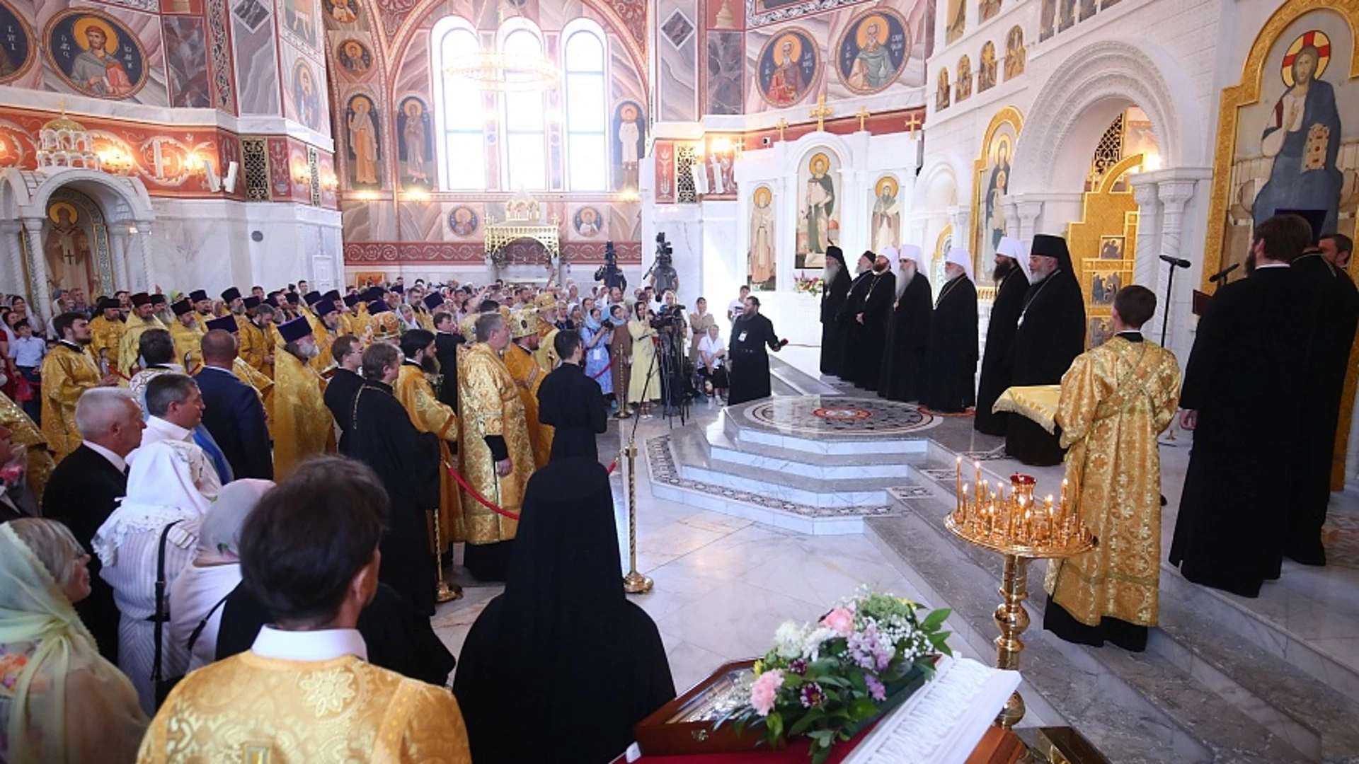 День Ангела Волгоградской земли впервые отметили в соборе Александра Невского