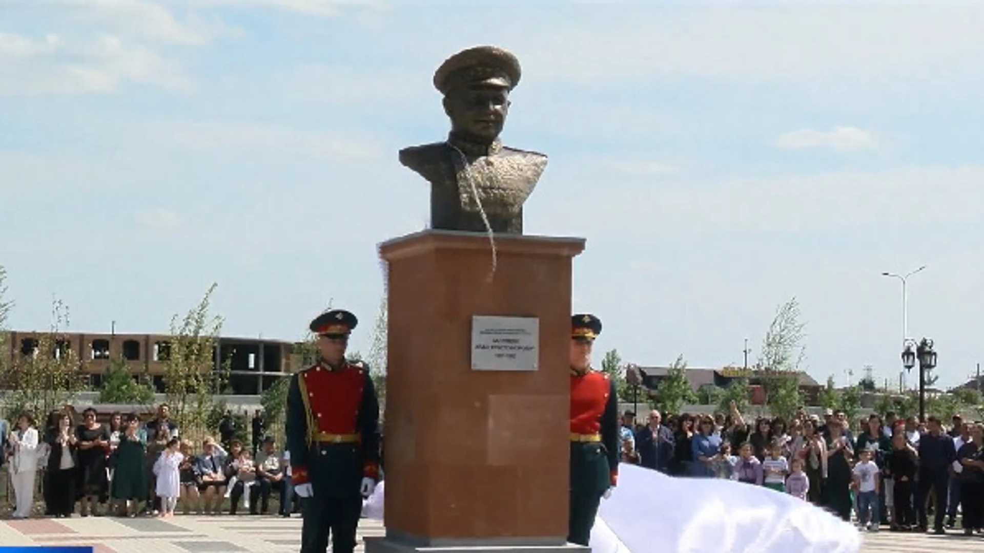 Парк Российско-Армянской дружбы открыли в Тюмени