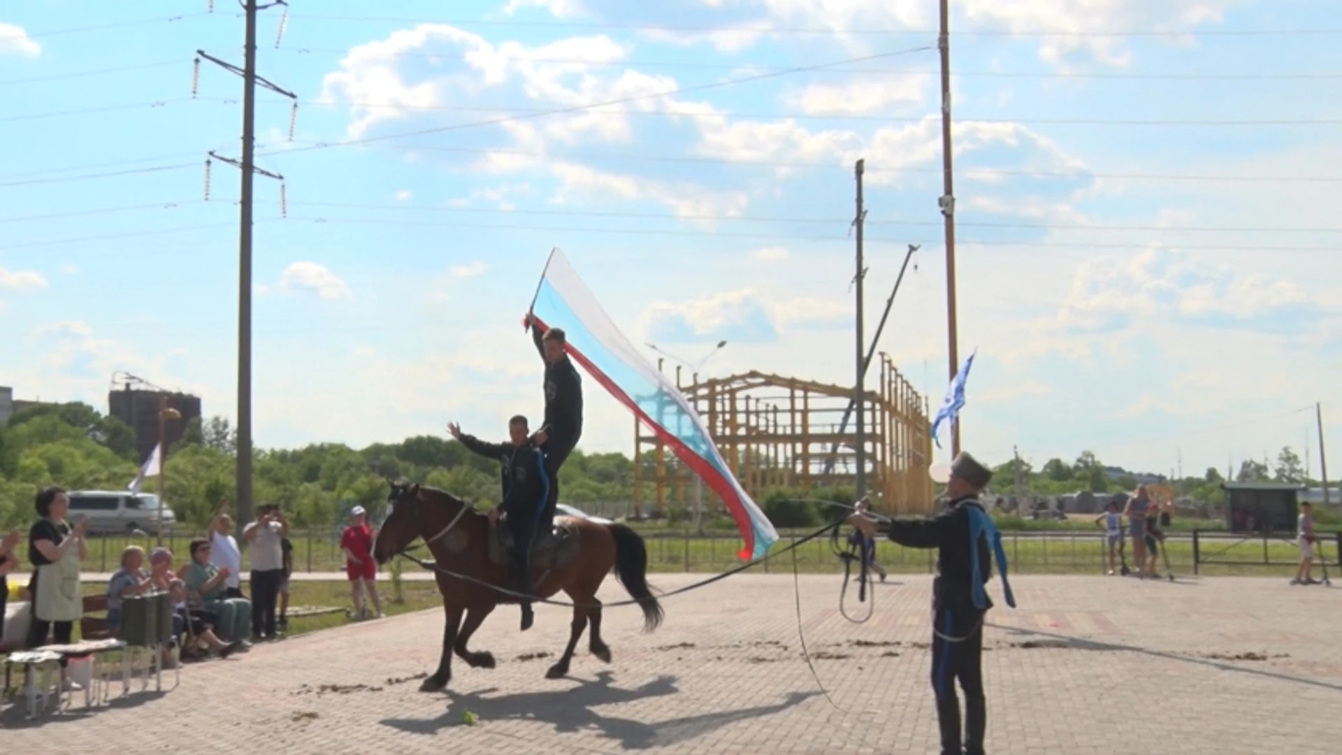 "Праздник по-русски" прошел в благовещенском парке на Зеленой