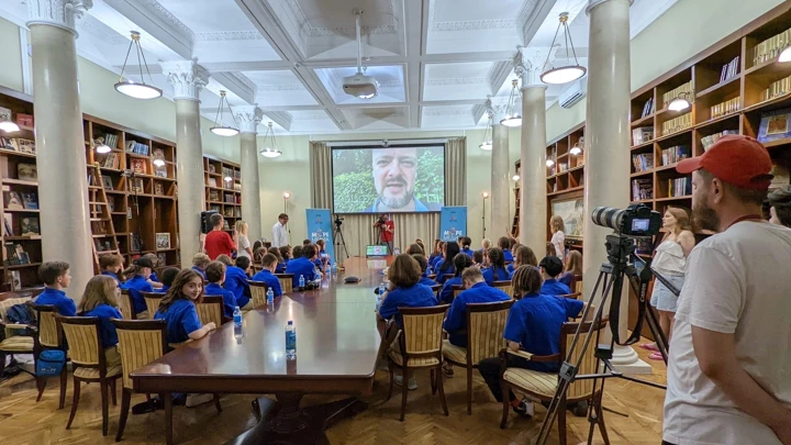 Хорошее начало Смена (тематическая программа) ВГТРК «МореМедиа» в «Артеке» подходит к концу