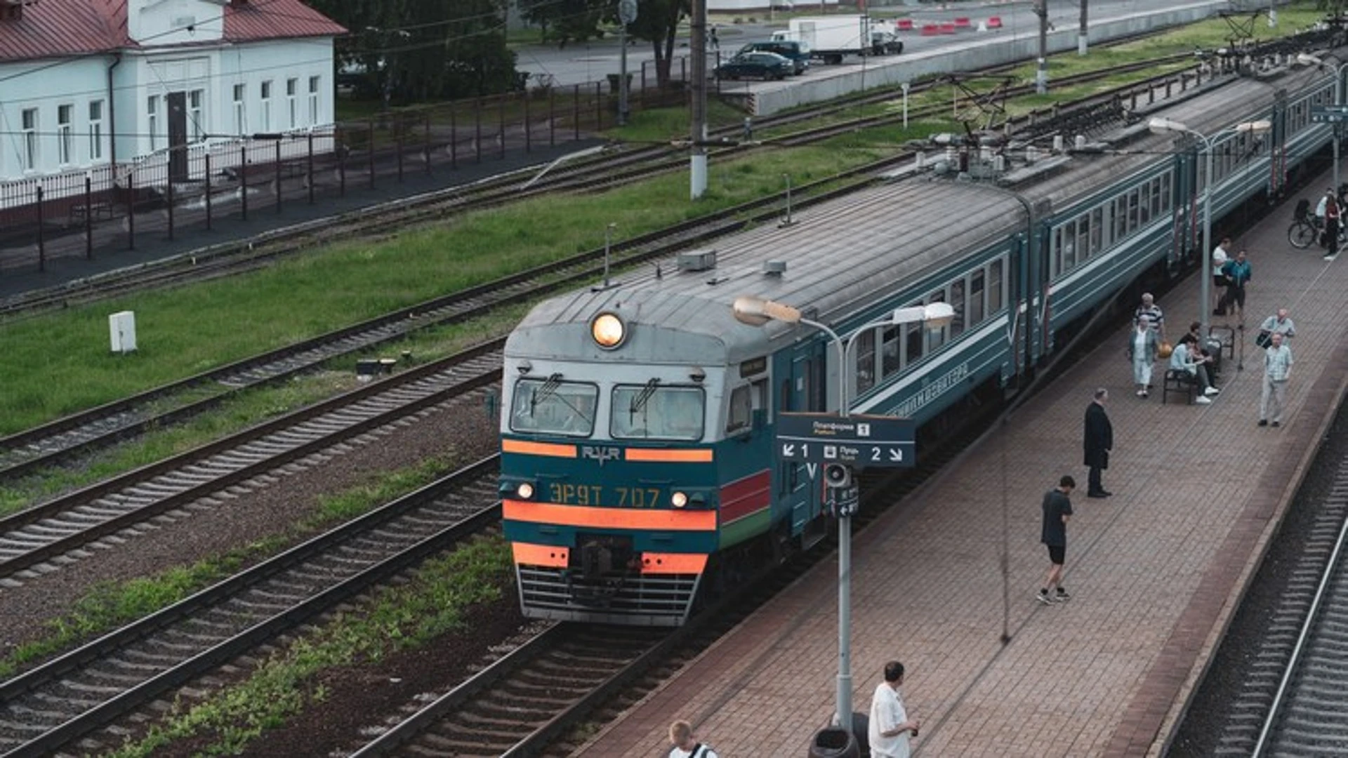 Новосибирец украл сумку с пенсией у пожилой пассажирки пригородного электропоезда