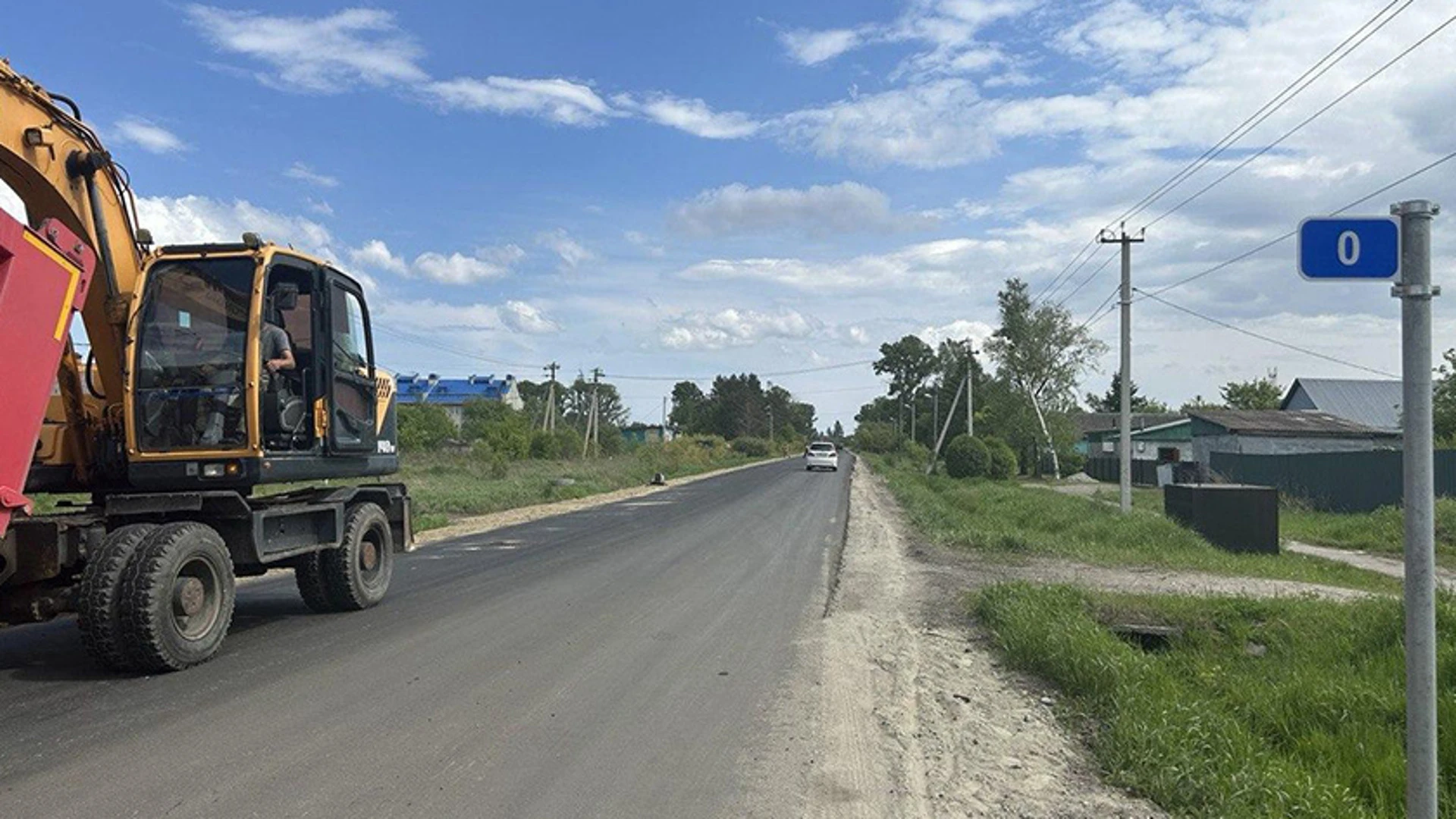 Дорогу в Екатеринославке сделали безопаснее и комфортнее