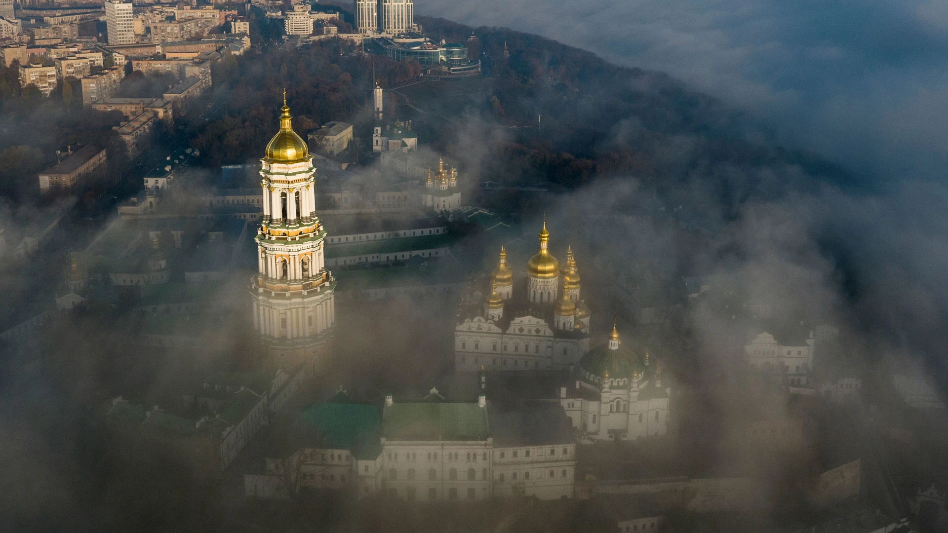 Монахи должны покинуть Киево-Печерскую лавру в течение трех дней