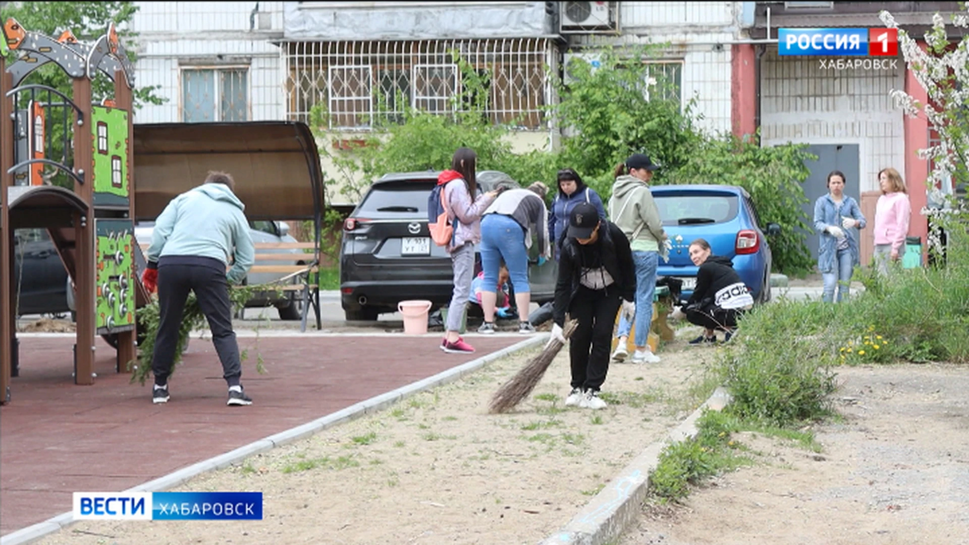 27 тысяч хабаровчан приняли участие в общегородском субботнике