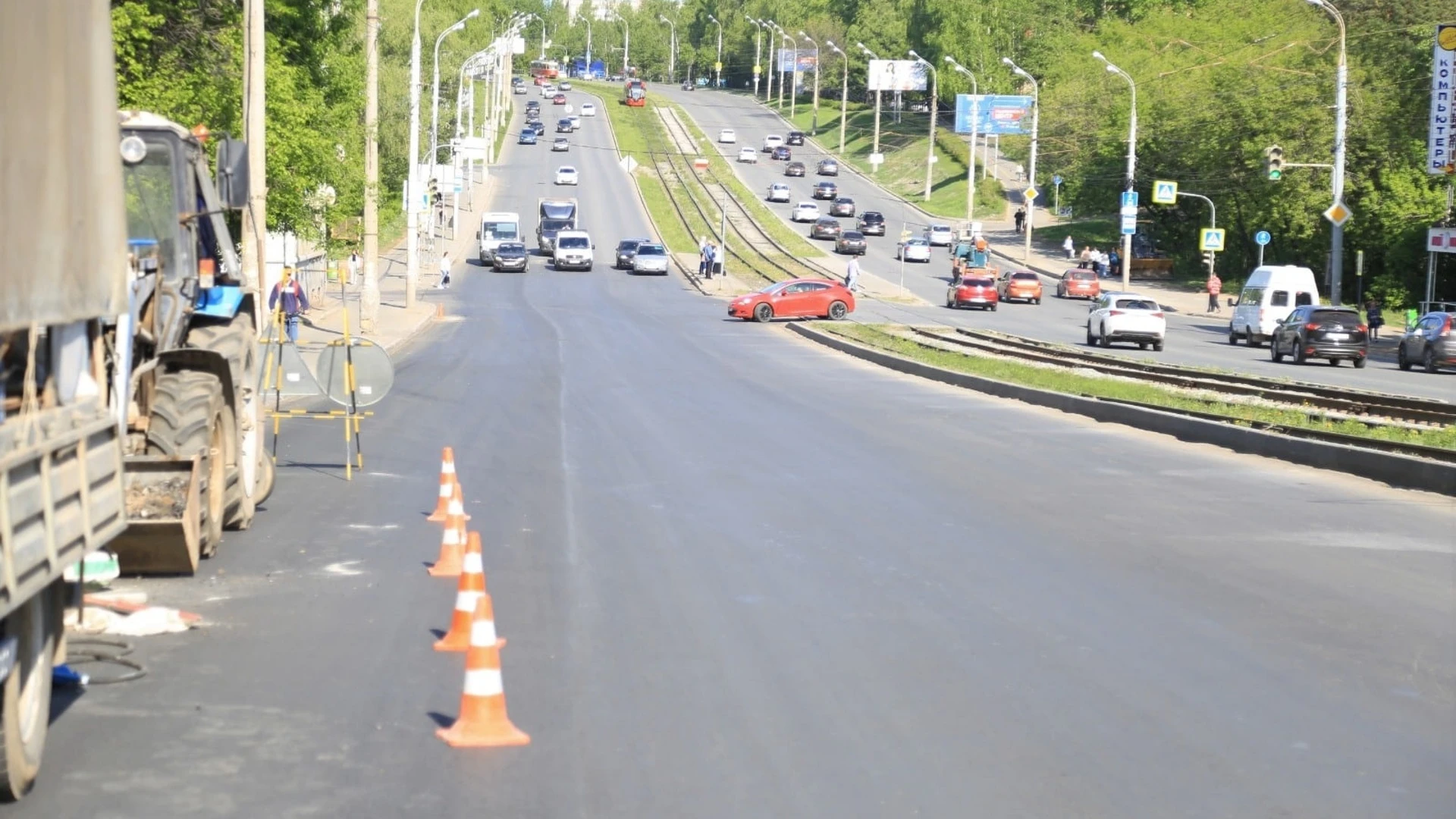 В Ижевске продлили участок дорожного ремонта на улице Ленина