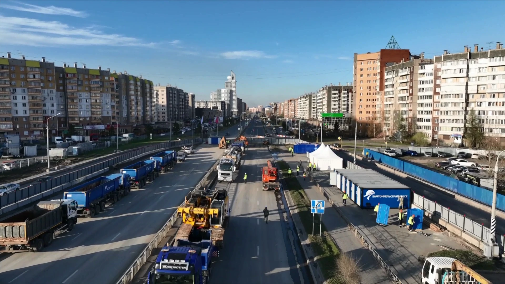 В Красноярске на месте будущей станции метро "Улица Шахтеров" начались работы