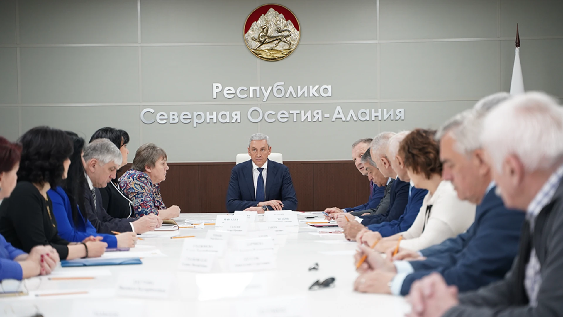 Борис Джанаев встретился с профсоюзным активом Северной Осетии