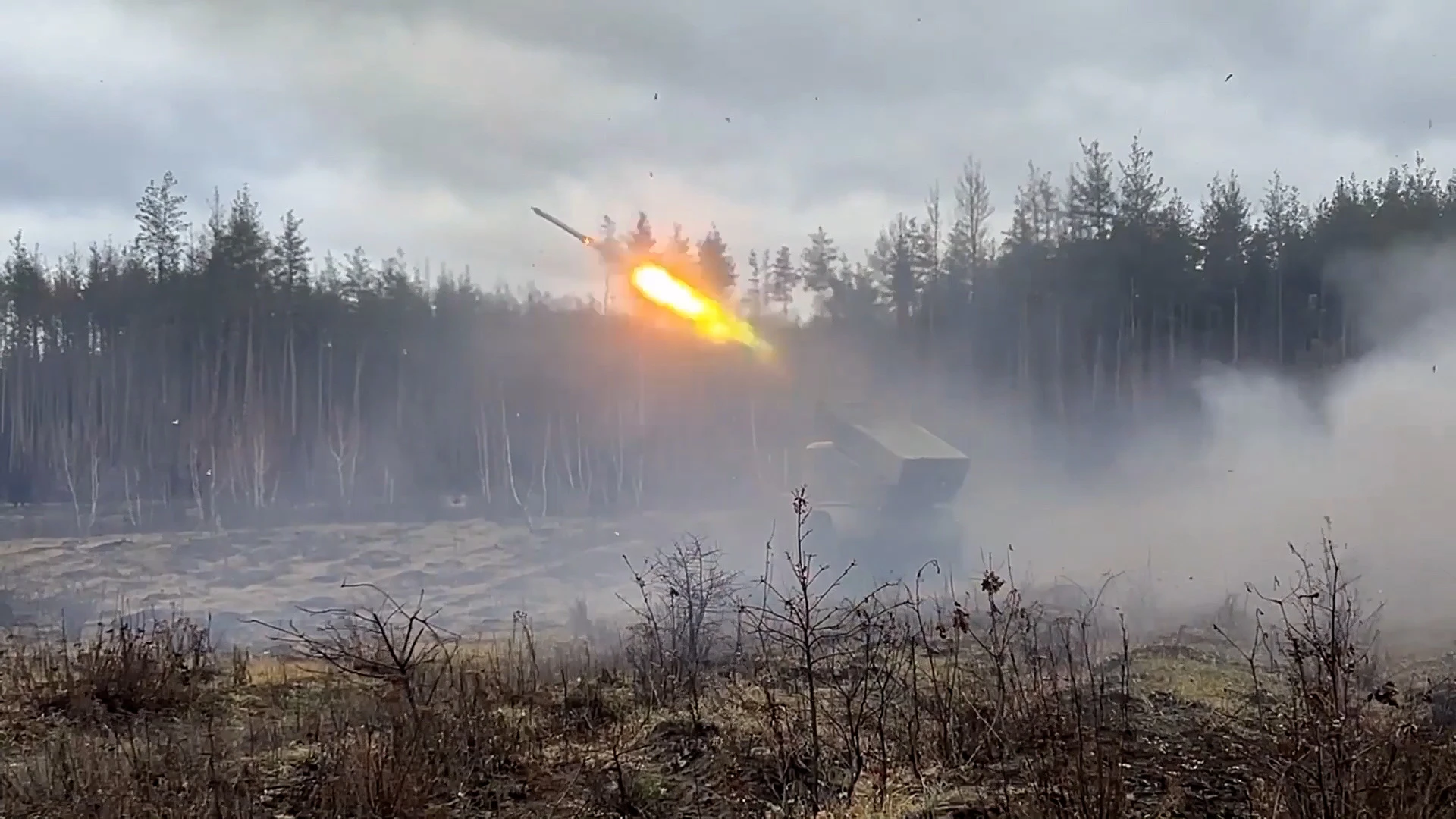 ВСУ лишились сразу нескольких складов с топливом и боеприпасами