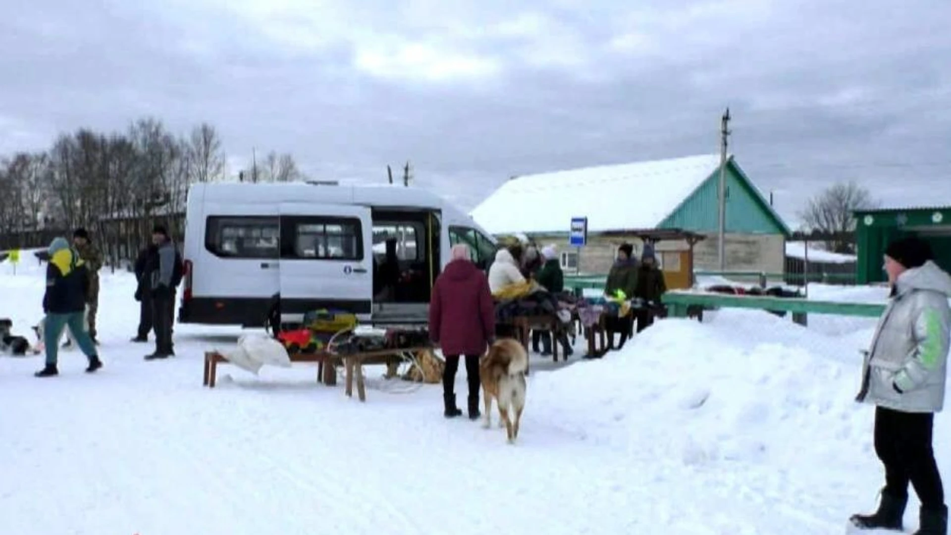 В Плесецком округе активисты поблагодарили местных жителей за помощь СВО