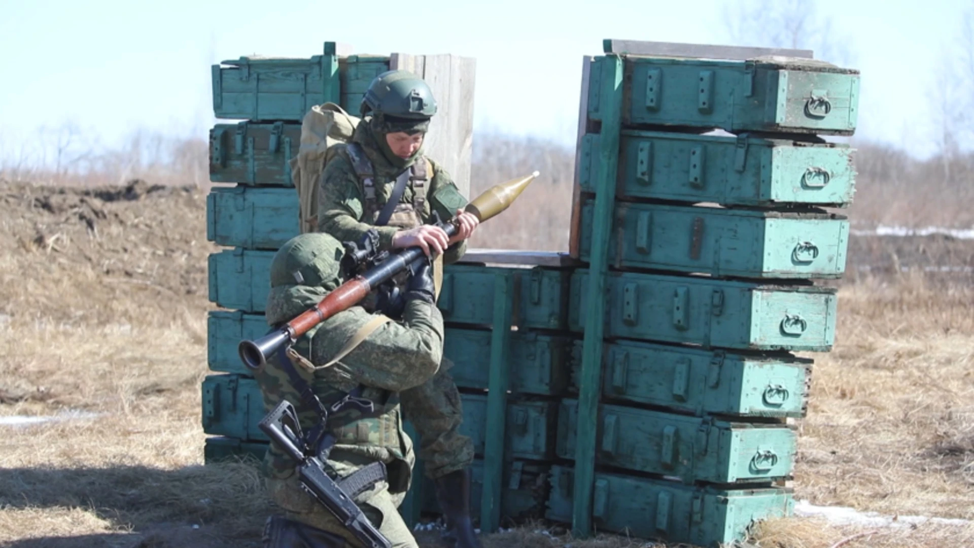 Амурские военные тренировались в стрельбе из ручных гранатометов