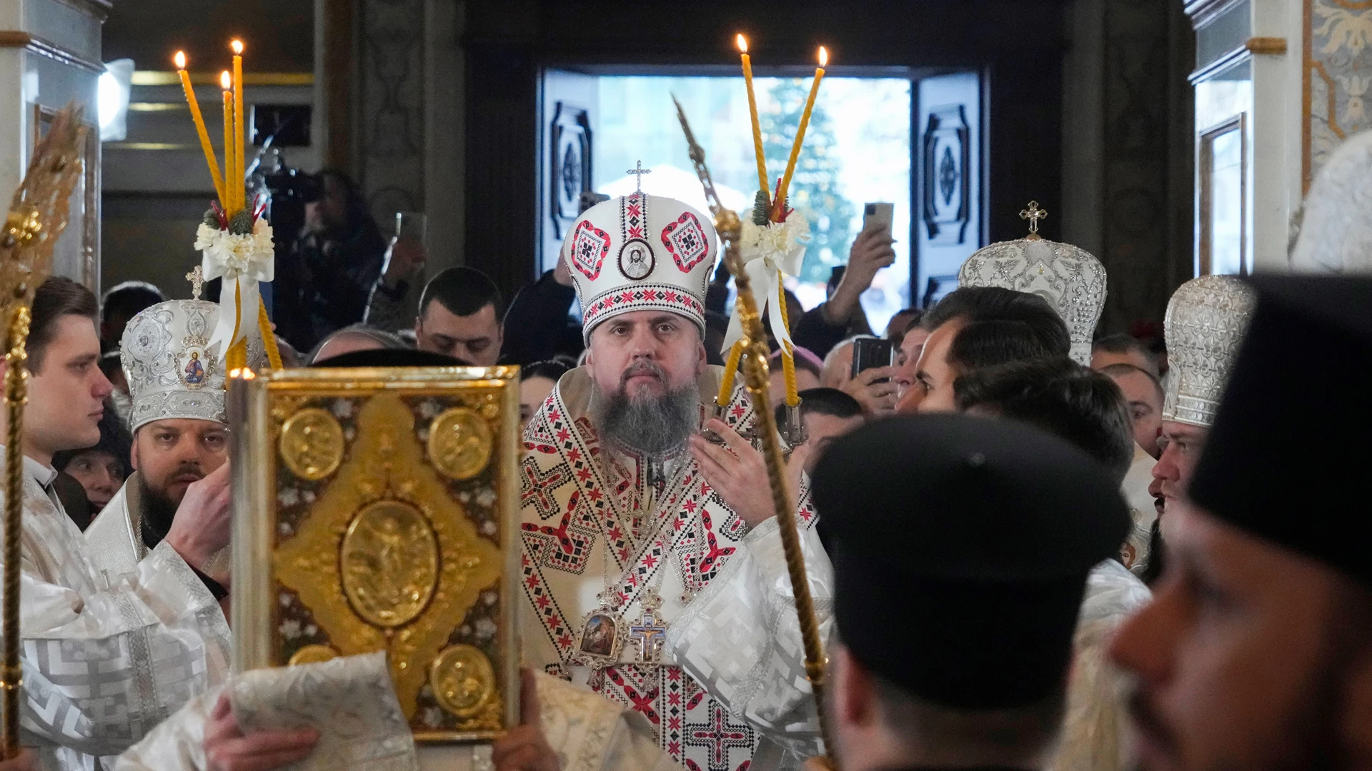 Монахам Киево-Печерской лавры пришлось вызывать скорую