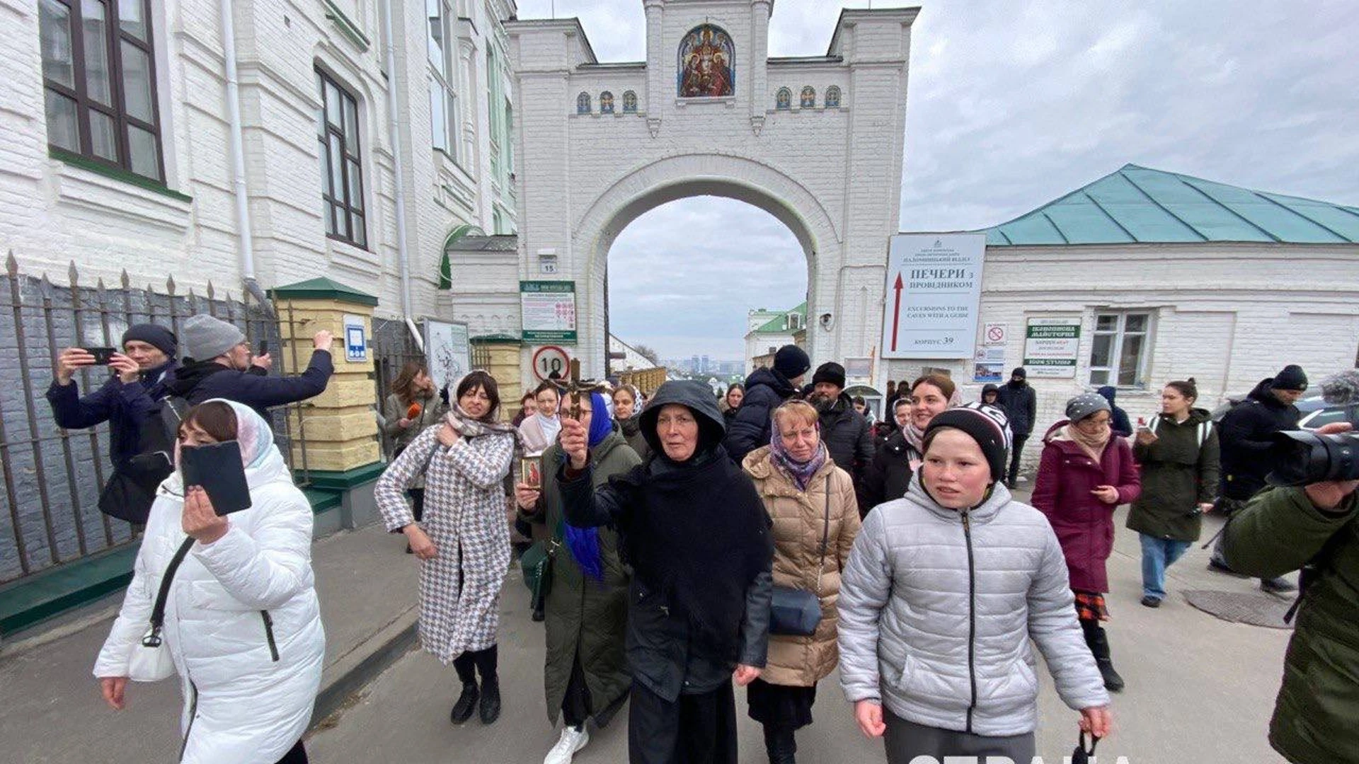 Инвентаризационную комиссию вновь не пустили в Киево-Печерскую лавру