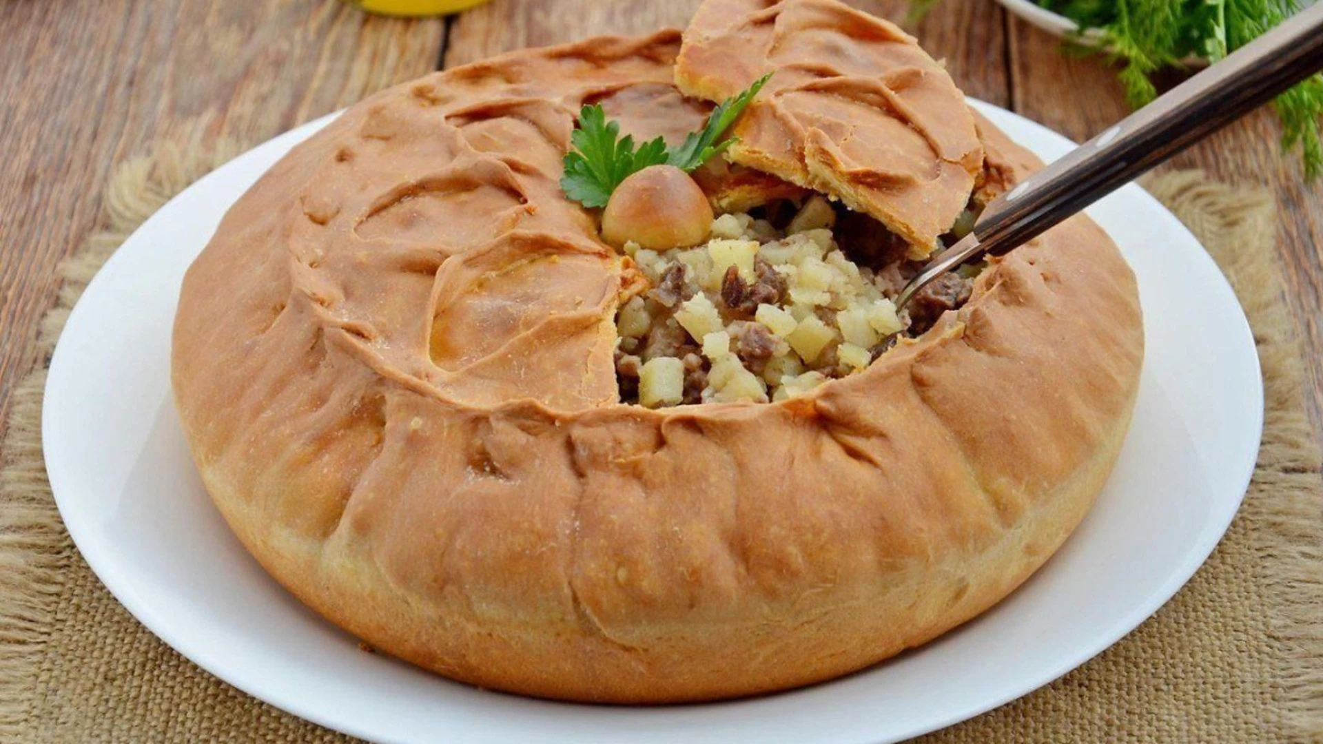 Эчпочмаки и зур-бэлиш: готовим блюда татарской кухни