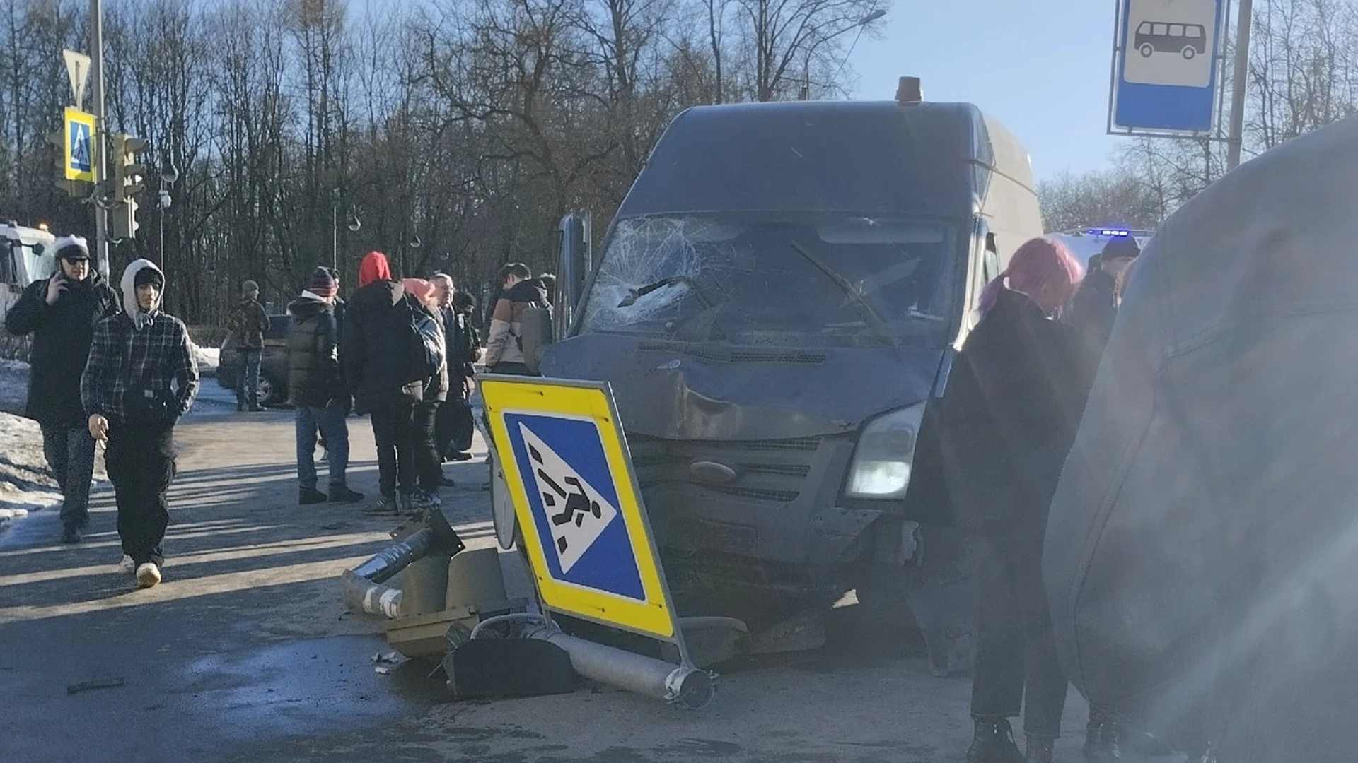 После наезда на людей в Петербурге возбуждено уголовное дело