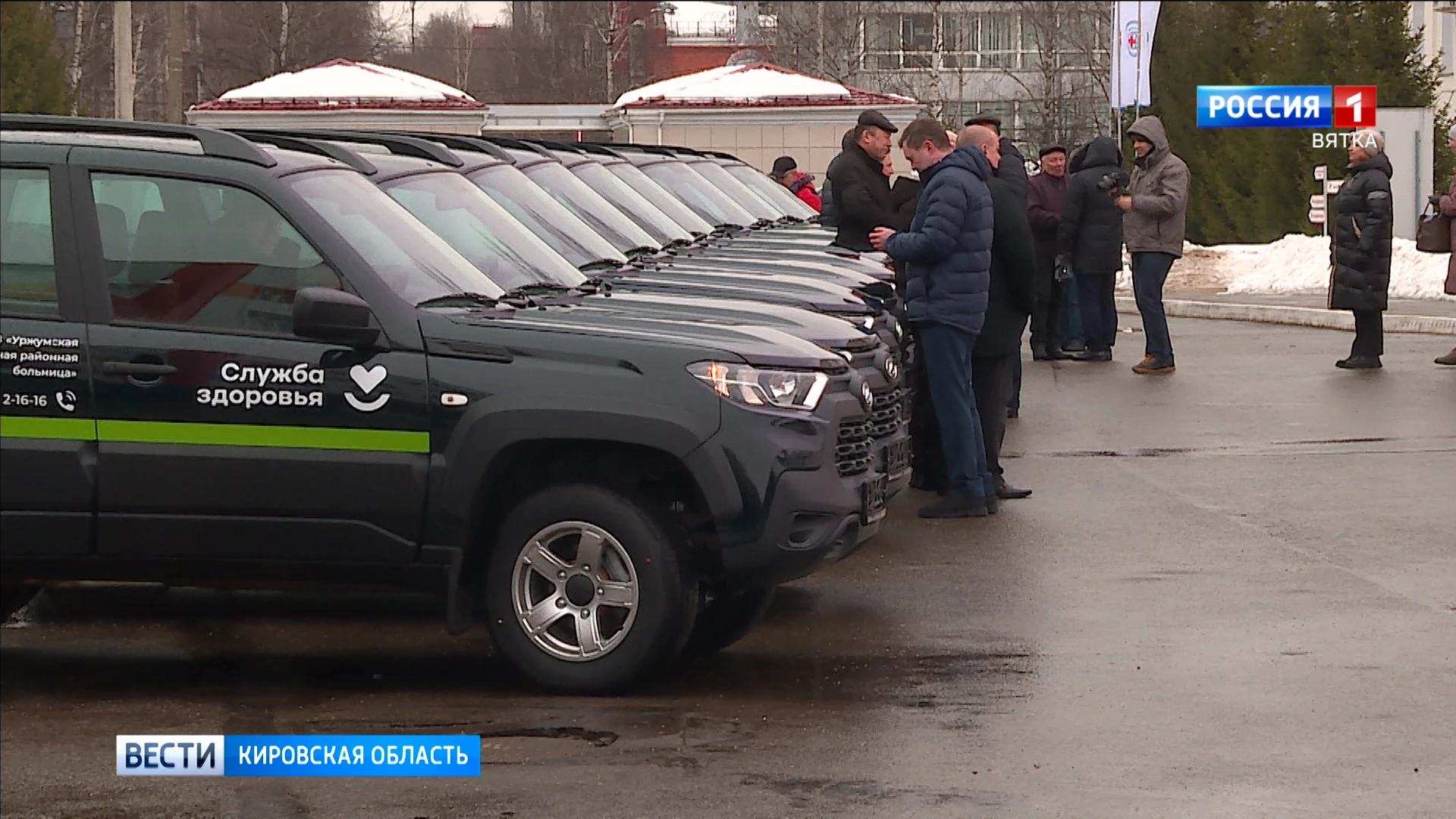 25 новых автомобилей распределили в районные больницы Кировской области