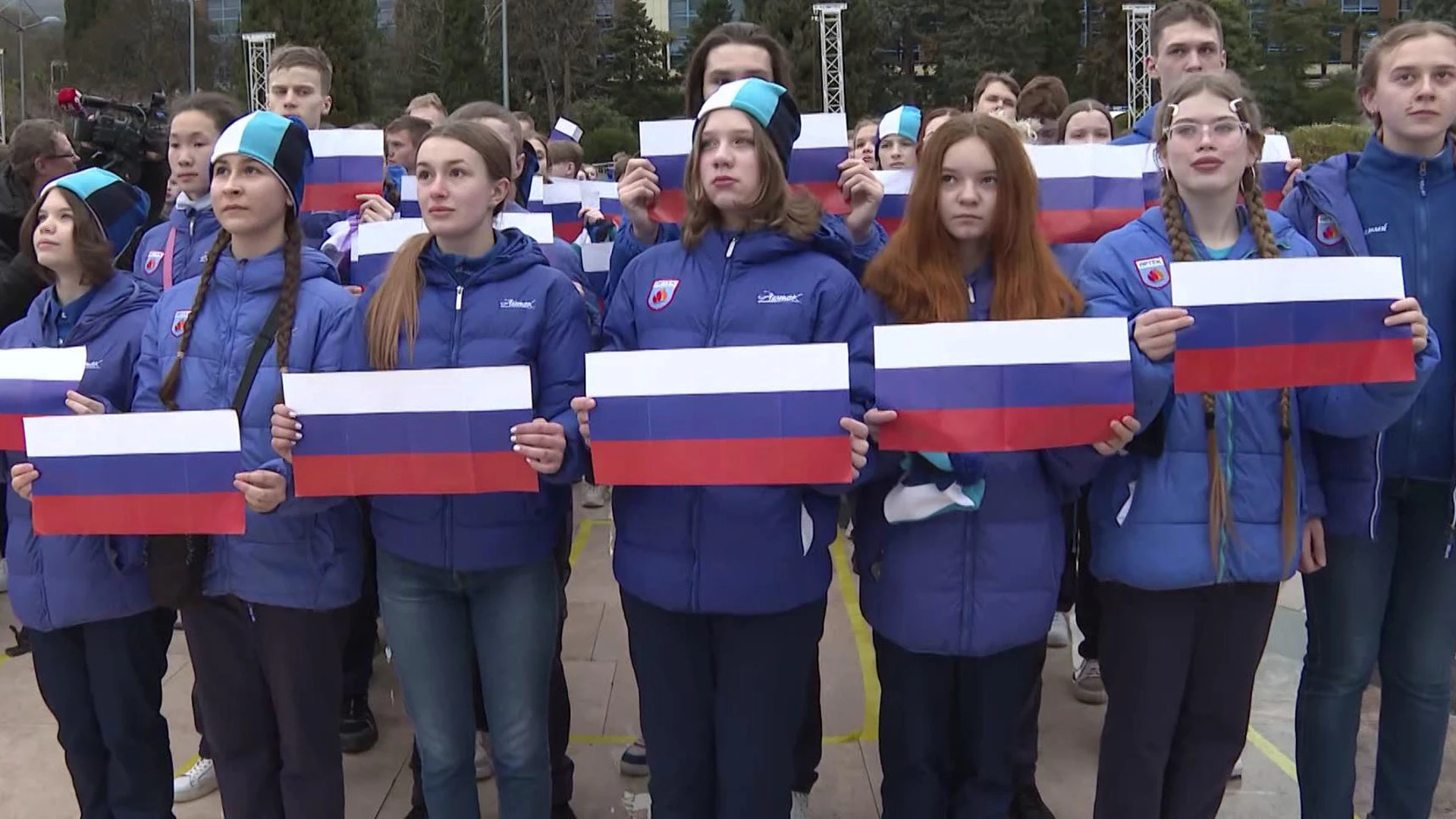 Годовщину "Крымской весны" празднуют в международном детском центре "Артек"