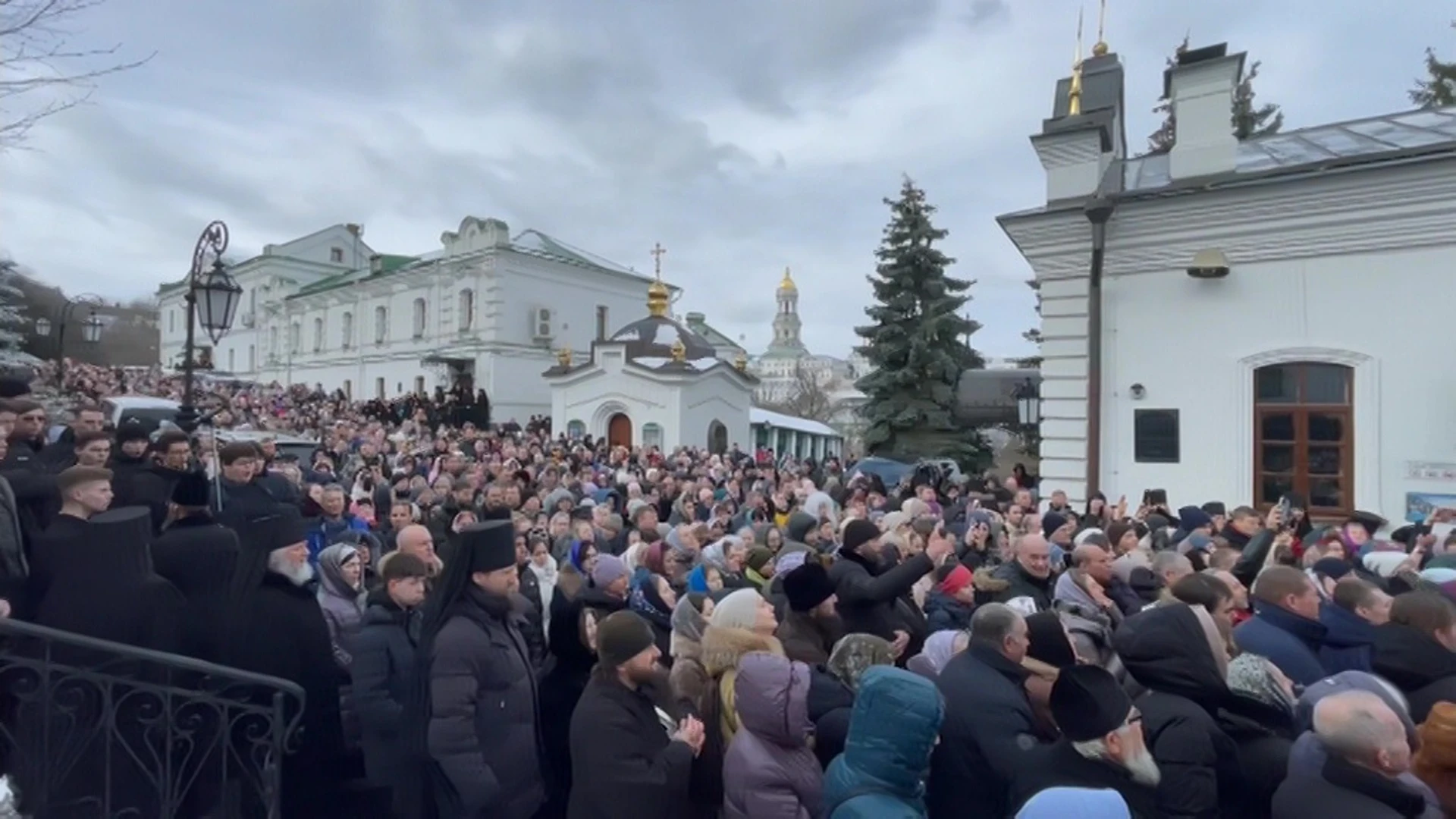 Патриарх Кирилл: закрытие Киево-Печерской лавры нарушит права миллионов верующих