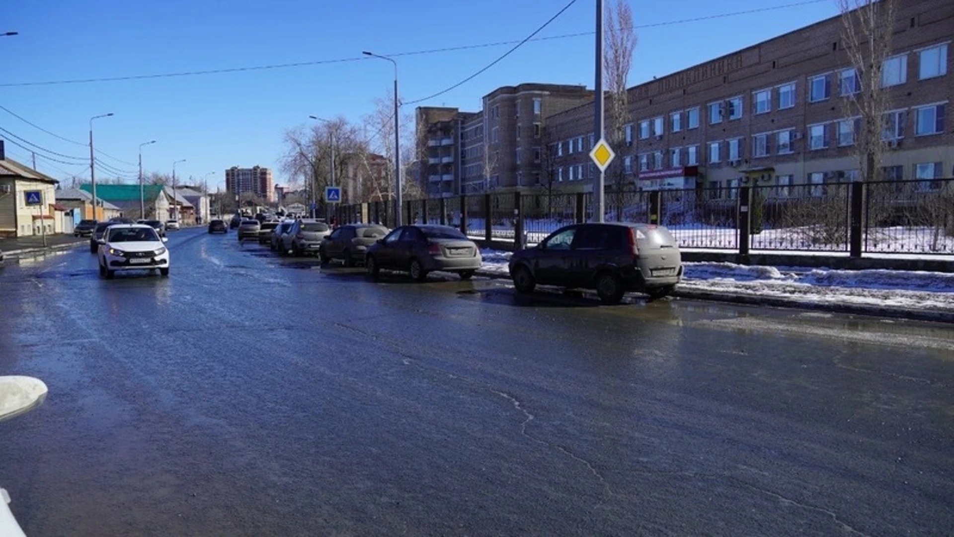 В Оренбурге благодаря нацпроекту обновят участки, ведущие к медицинским учреждениям