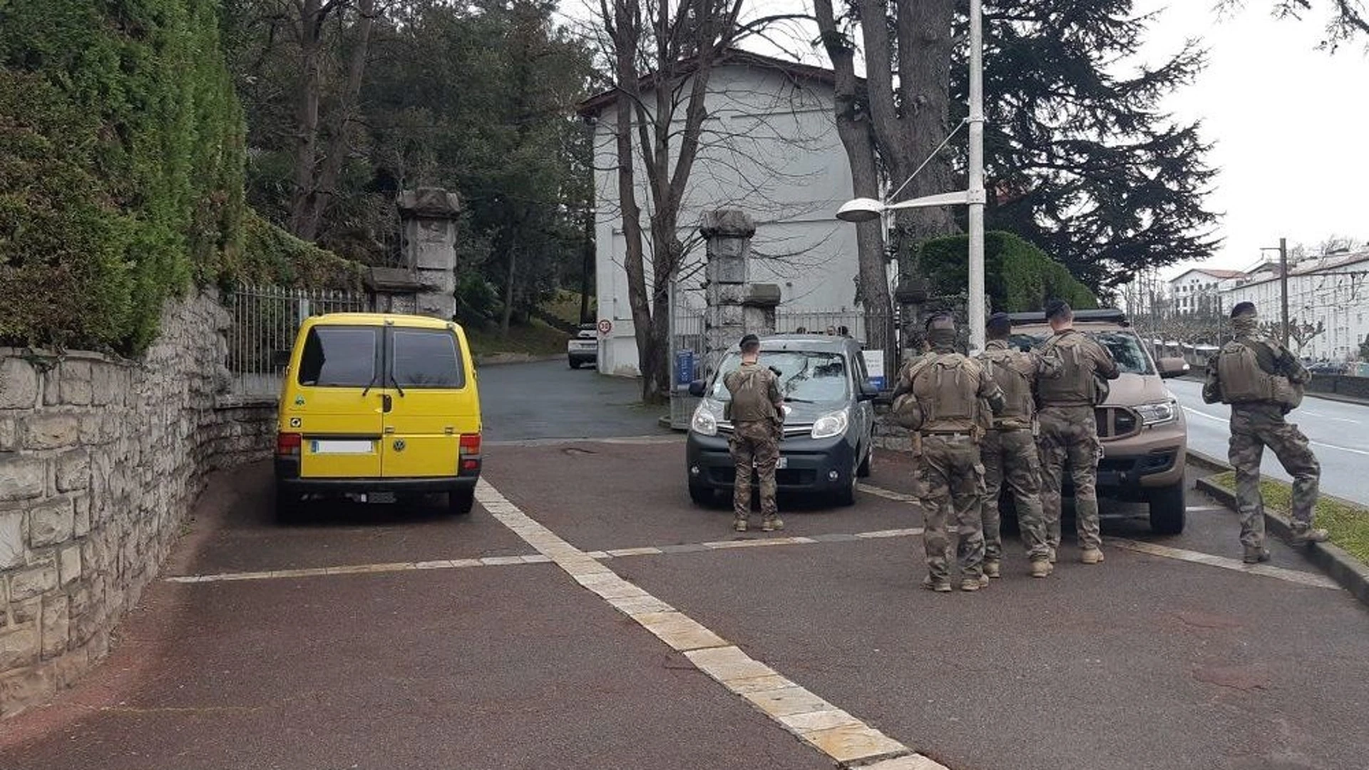 Ученик французской школы зарезал преподавателя во время урока