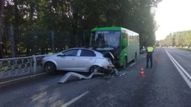 Мужчина и подросток пострадали в ДТП с автобусом в Екатеринбурге