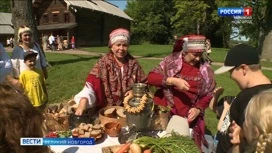 В новгородском музее "Витославлицы" прошел традиционный "Съезжий праздник "Спасы"