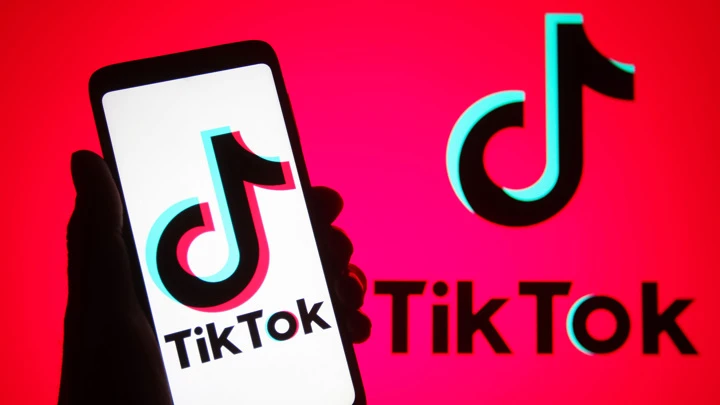 Новости Социальная сеть TikTok ввела ограничения на работу в России