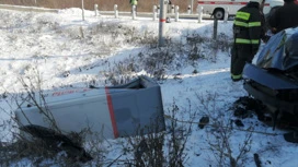 В Воронежской области легковушка врезалась в поезд, два человека погибли