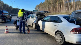 В Екатеринбурге один человек погиб, трое пострадали при наезде авто на пешеходов