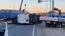 Пассажирский автобус перевернулся под Анапой