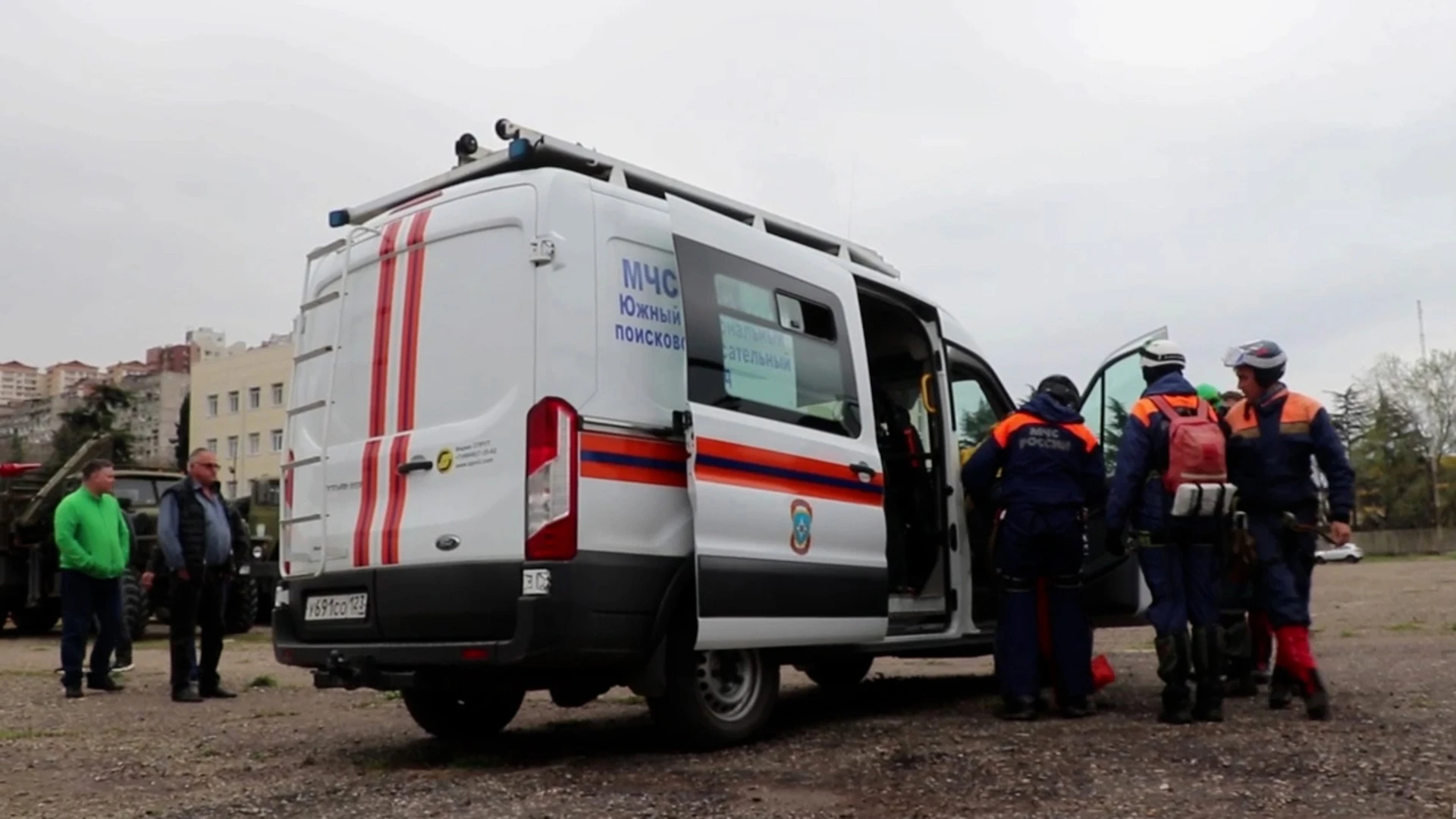 В горном массиве Аибга в Сочи спасены трое лыжников